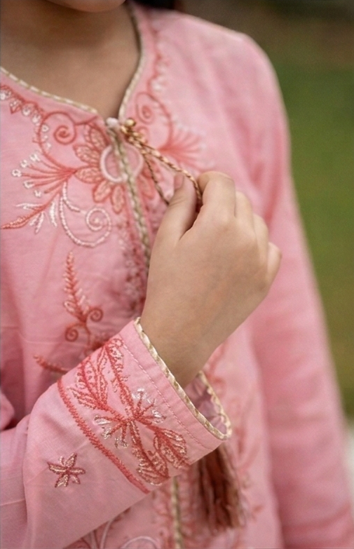 LIYANA FESTIVE SET – BLOSSOM PINK